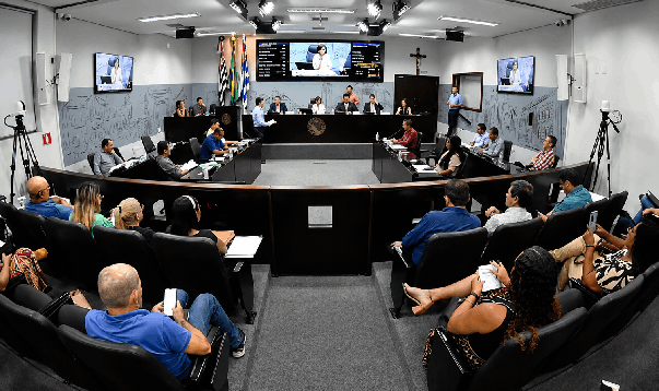 Câmara de Araçatuba analisa nove projetos na sessão desta segunda-feira