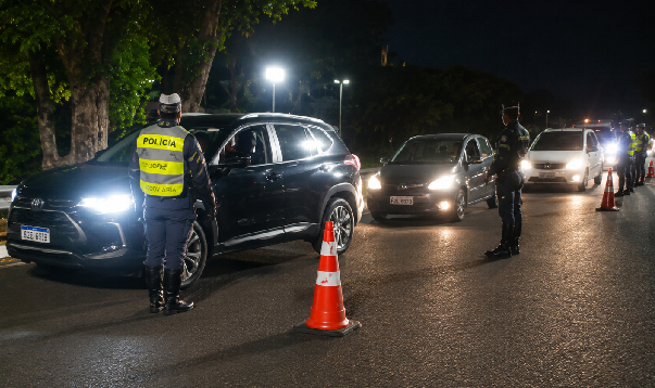 Operação da Polícia Rodoviária flagra motoristas embriagados durante Festa do Peão de Bilac