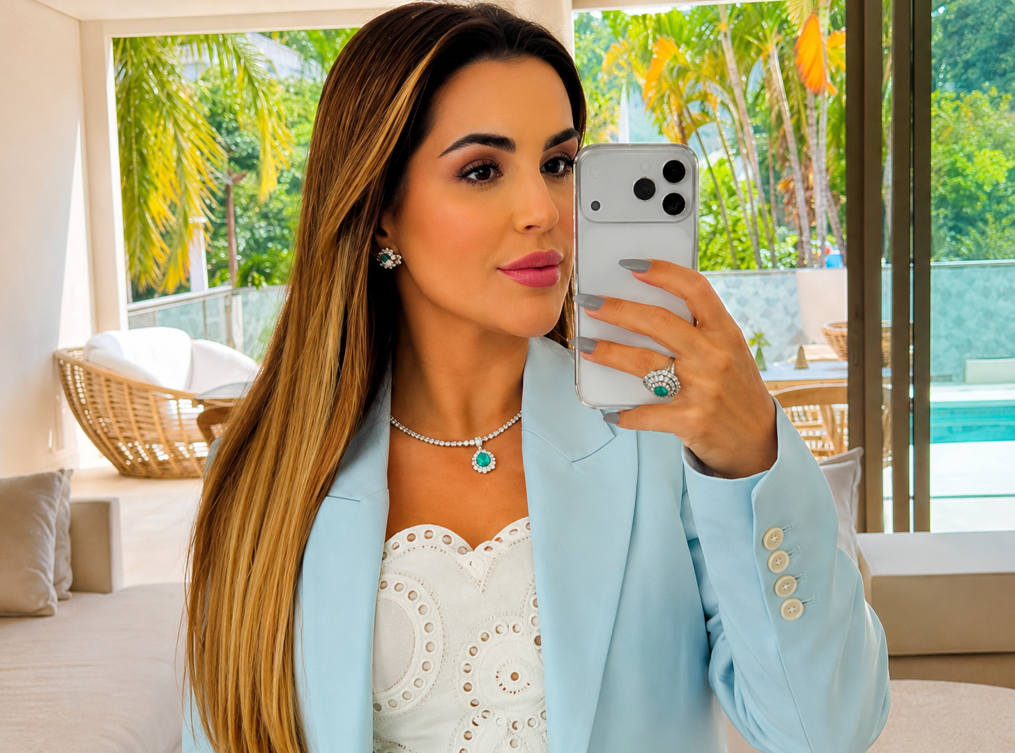 Deolane é presa em operação por lavagem de R$ 27 milhões