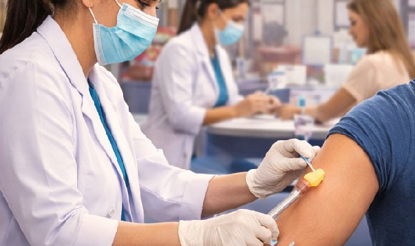 Vacinação contra a gripe será liberada para toda população a partir de segunda-feira