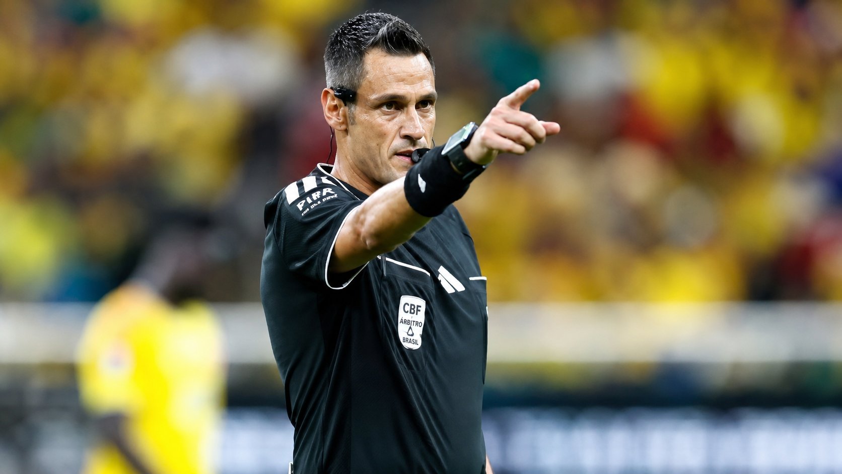Fifa divulga arbitragem para o duelo entre Brasil e Japão