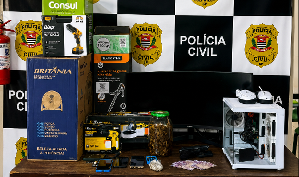 Deu ruim no Santana! Investigação de tráfico vira flagrante de "golpe do e-commerce"