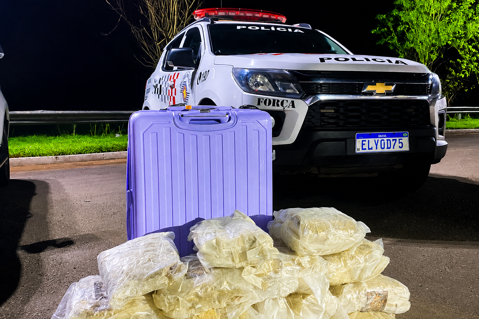 Rodovia Marechal Rondon: Força Tática da PM dá Geral em Ônibus e Apreende 17 kg de Skunk, a 'Supermaconha'