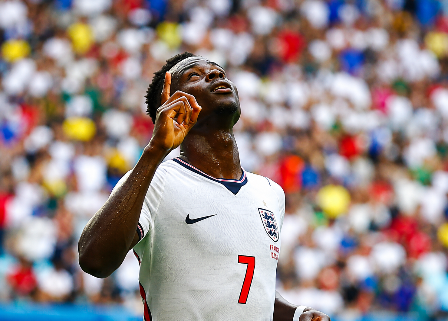 Inglaterra segura reação da França, vence jogo de dez gols e fica em 3° lugar na Copa