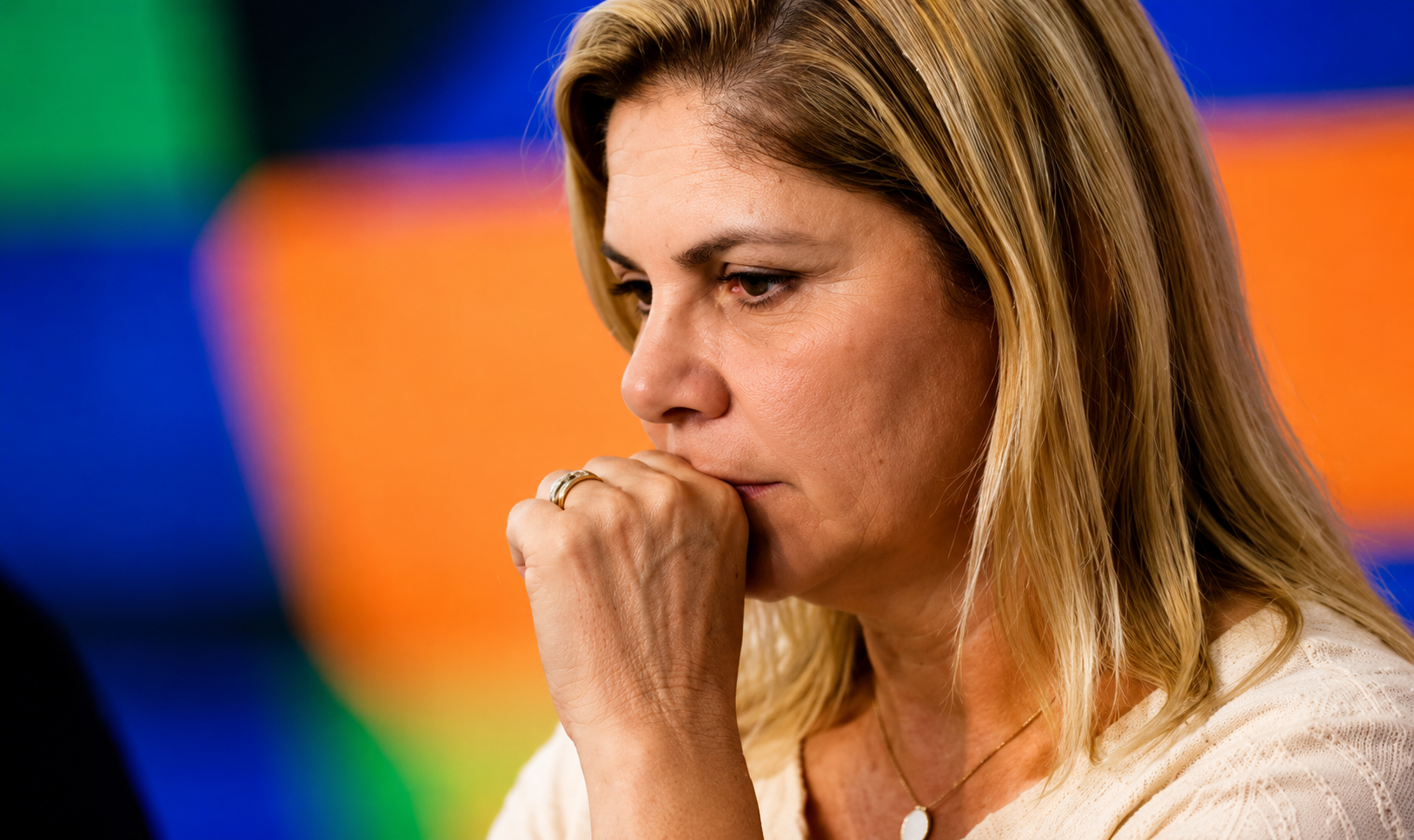 Denúncia aponta que material escolar do CEI Maria Cecília virou prêmio de pescaria paga via Pix