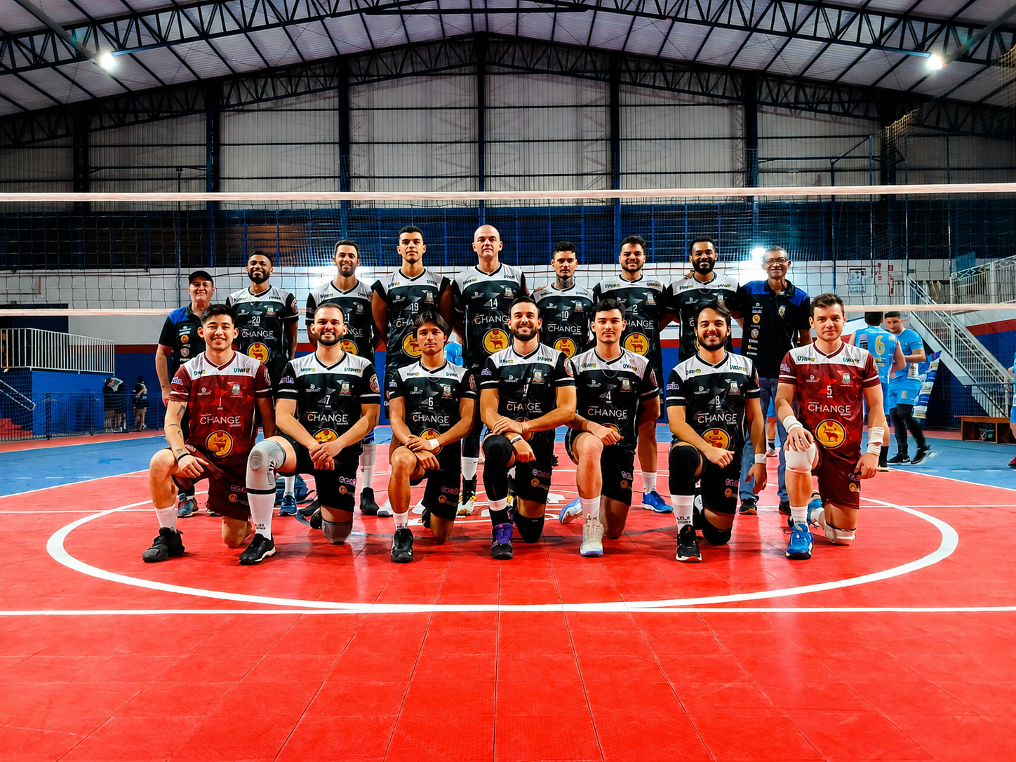 Voleibol de Birigui faz bonito nos Jogos Regionais com masculino na semi e feminino na luta!