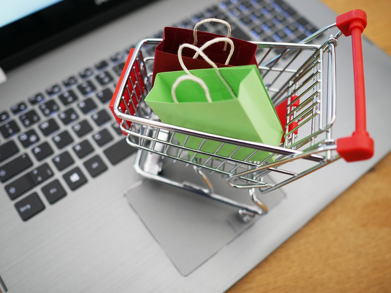 Brasil tem 139 milhões de compradores online