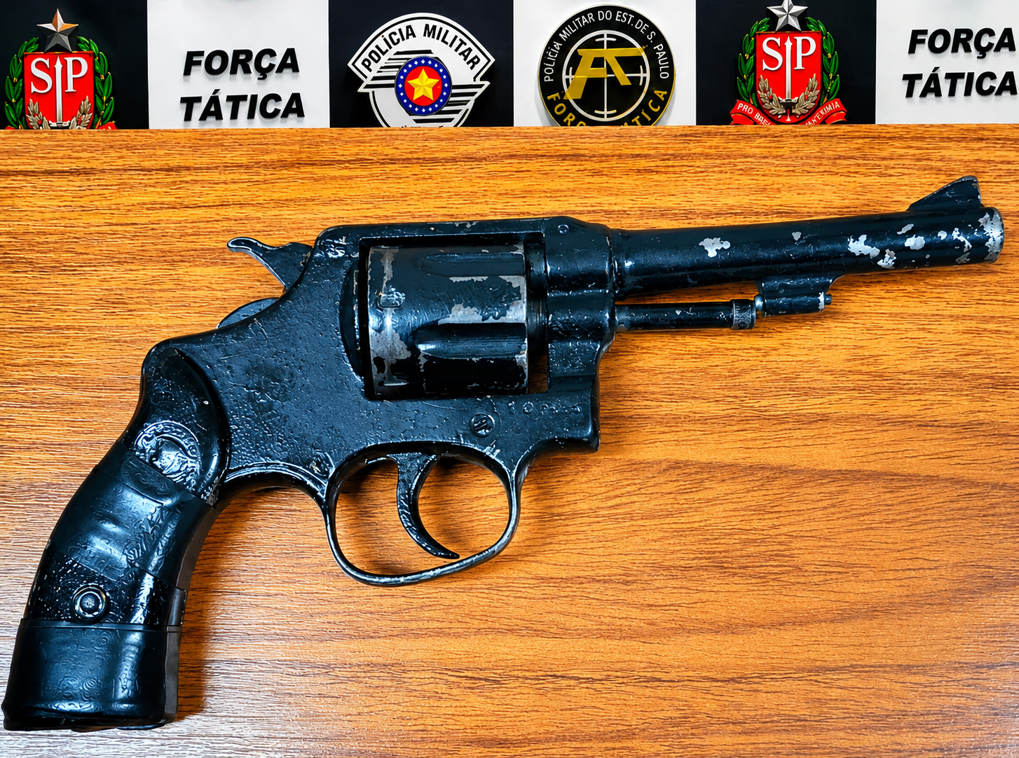 Polícia prende homem com revólver em Araçatuba