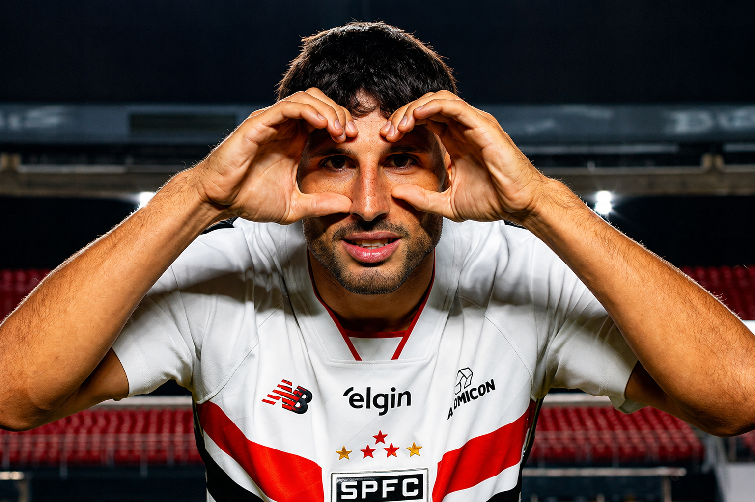 São Paulo acerta renovação de Calleri até 2028