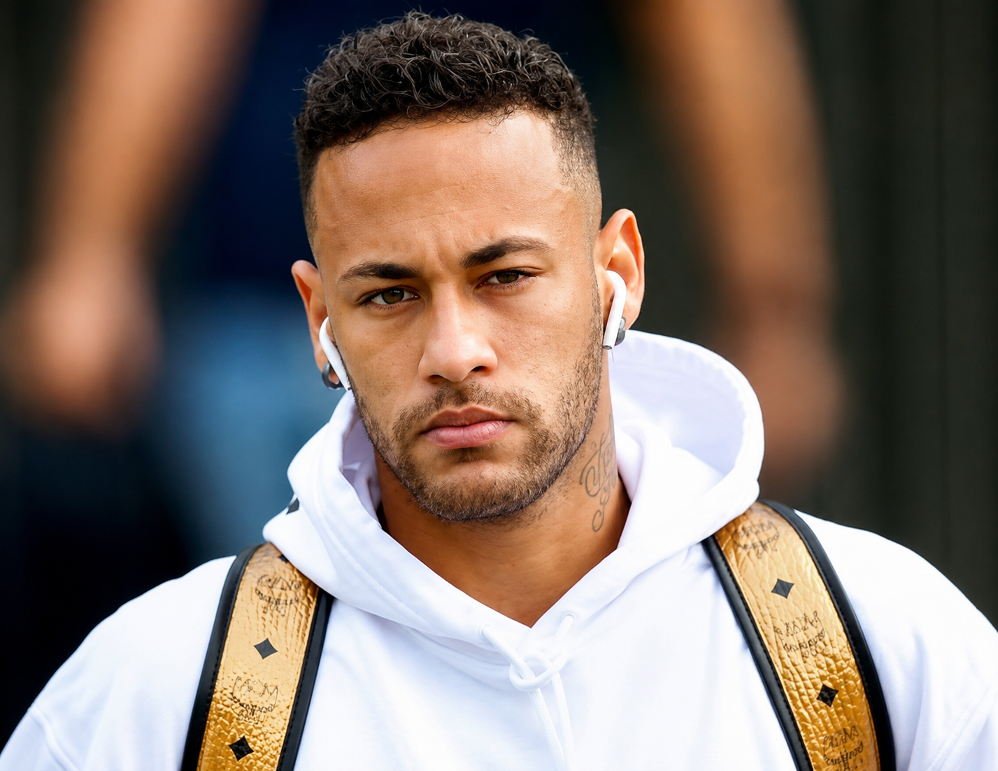 Neymar solta o verbo no vestiário e cobra elenco do Santos: “Tem que vibrar junto”