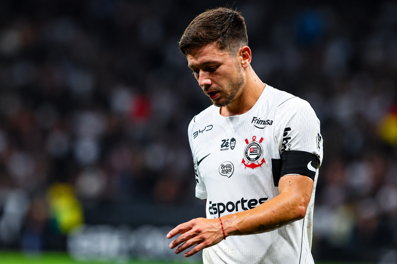 Garro lamenta tropeço do Corinthians, mas vira a chave pra Libertadores: "É o jogo do ano"