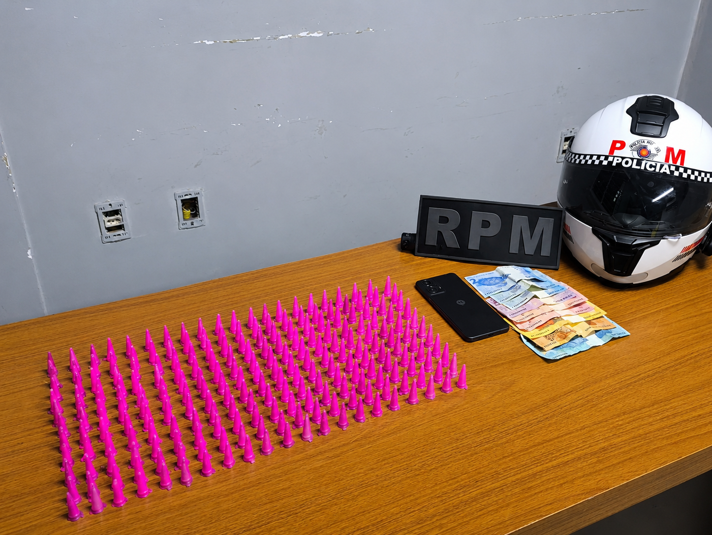 Casa cai para traficante flagrado com mais de 200 pinos de cocaína em Araçatuba