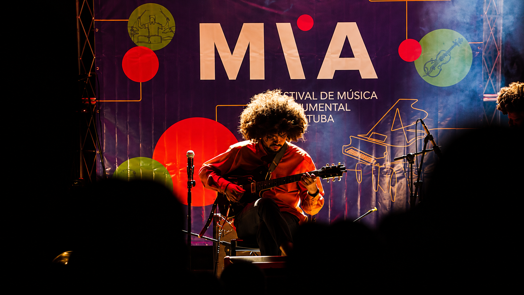 Show do Selo Sesc abre a 11ª edição do Festival de Música Instrumental de Araçatuba no Teatro Castro Alves