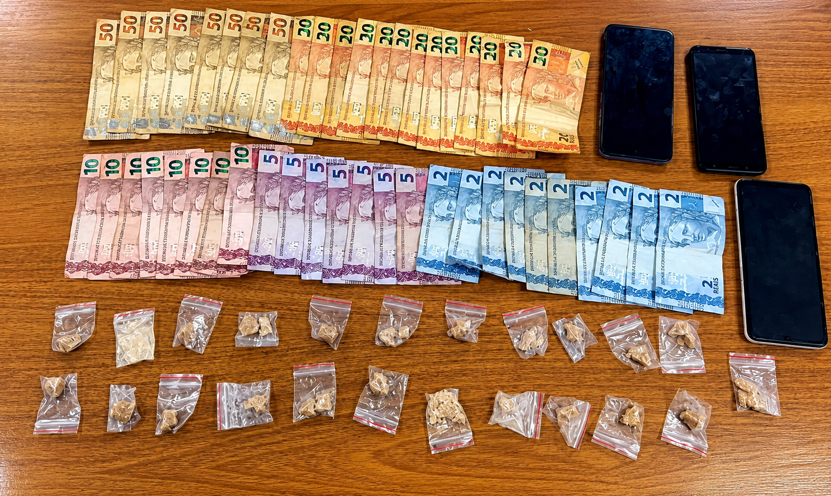Três caem no Mão Divina por tráfico de drogas em Araçatuba