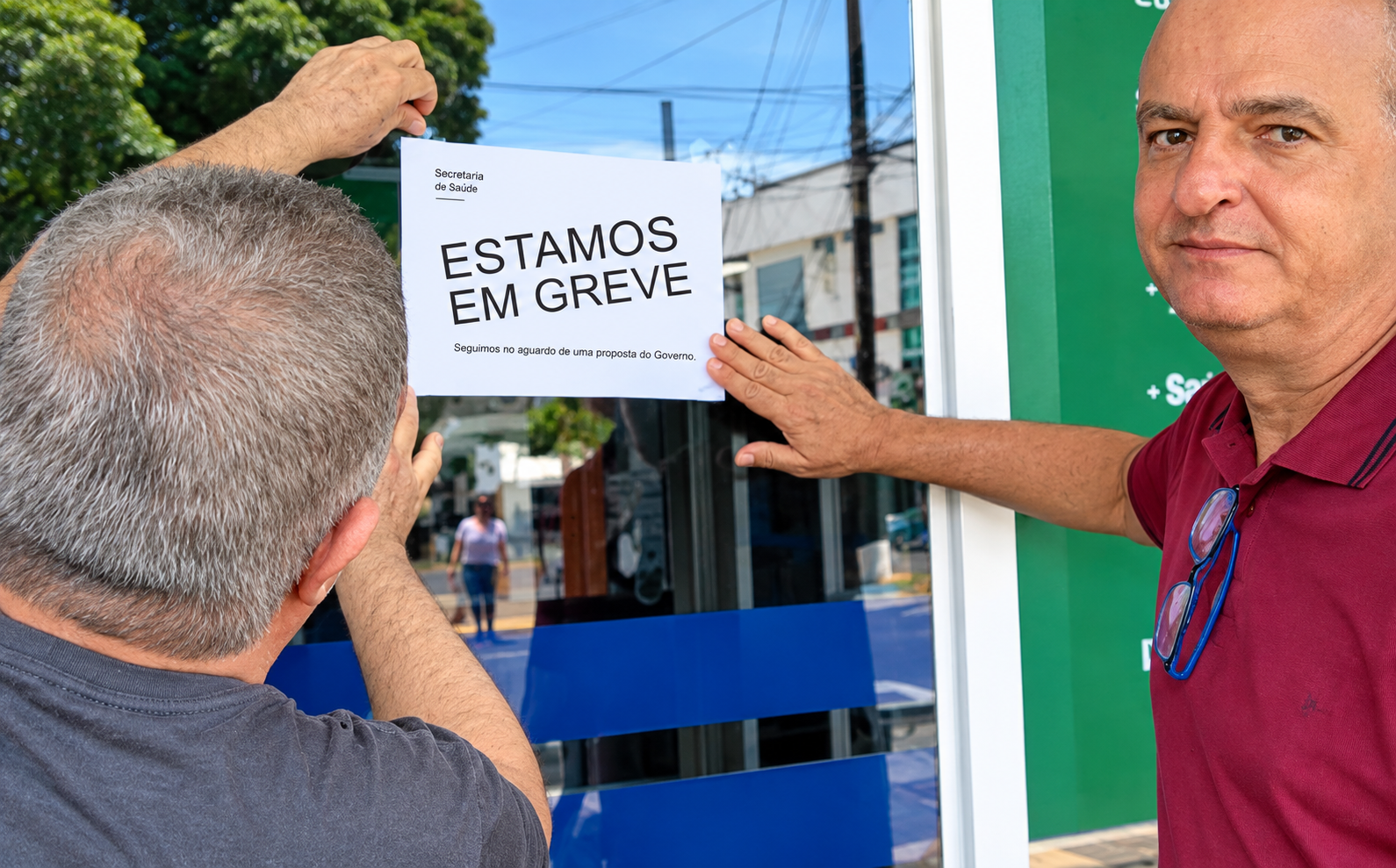 Braços cruzados! Funcionários da Caixa entram em greve e cruzam os braços