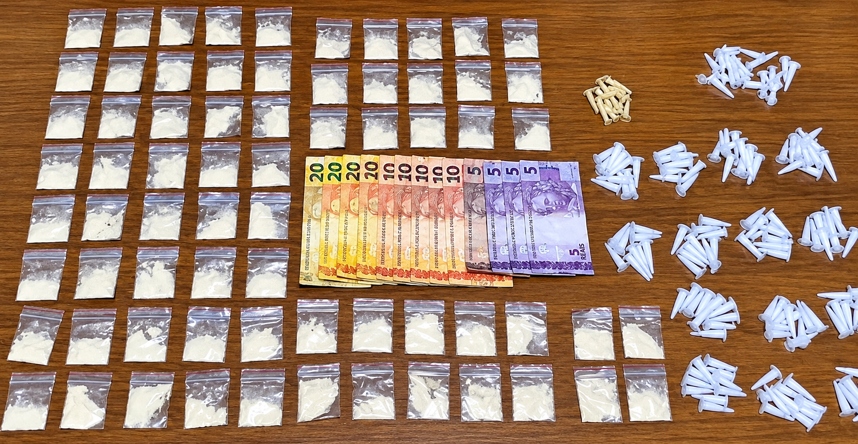 BAEP fecha o cerco e prende traficante com mais de 200 porções de cocaína no Jussara