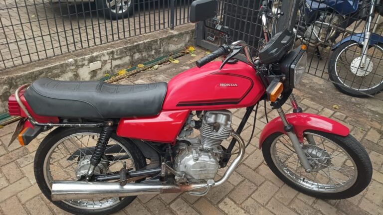 Fuga, desacato e moto 'cabrito': Homem abandona companheira e foge a pé durante abordagem da GCM em Araçatuba