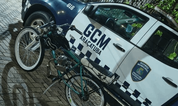 Homem é abordado pela GCM após aprontar com bicicleta motorizada em Araçatuba